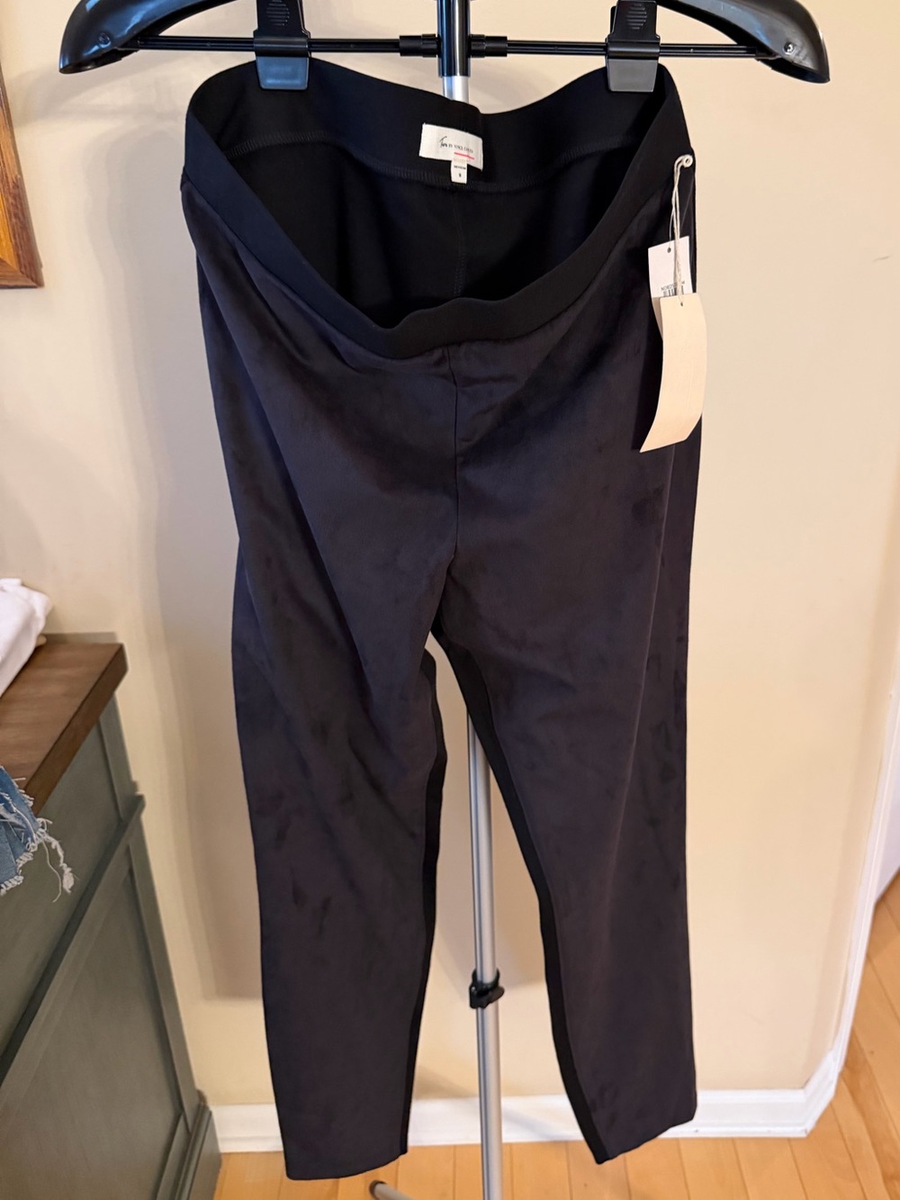 NWT Two by Vince Camuto Faux Suede Front Pull On Pants M